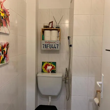 Modern Flat Near Downtown פלובדיב