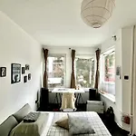 Modern Flat Near Downtown * Пловдив