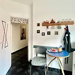 Modern Flat Near Downtown * Пловдив