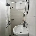 Modern Flat Near Downtown Апартаменты