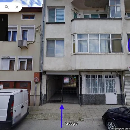 Modern Flat Near Downtown