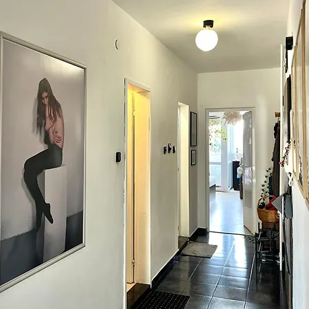 Апартаменты Modern Flat Near Downtown *